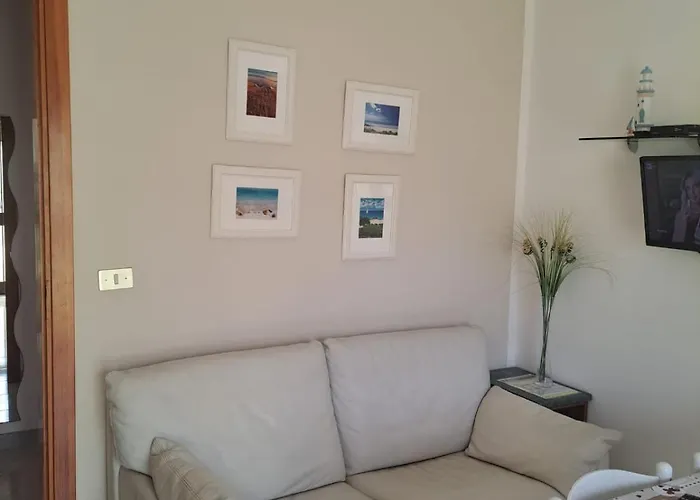 Casa Chiara Lido Marini